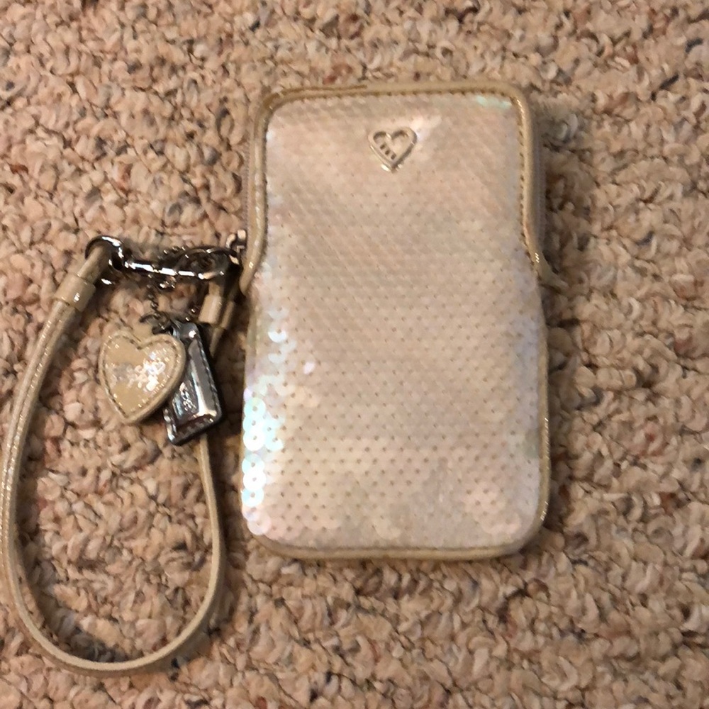 Coach Poppy Wristlet